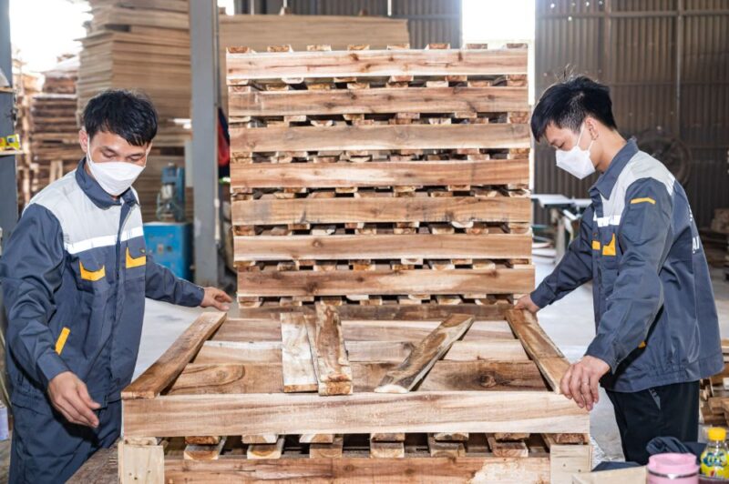 Pallet gỗ